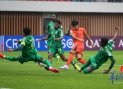 开云APP-亚洲球员在国际比赛中展现技术实力