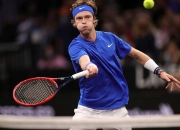 开云足球直播-拉沃尔杯逆转戴维斯杯，西西帕斯带队取胜的简单介绍