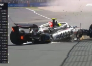 开云体育官方网站-哈斯车队力克雷诺车队，汉密尔顿统治全场的简单介绍