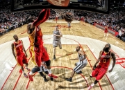 开云平台-东决关键战之夜，德罗赞持续制造杀伤，定义芝加哥的钢铁意志