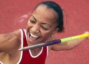 开云体育在线-鹈鹕决胜局带走尼克斯，浓眉在NBA季后赛接管比赛，巨星的孤独与团队的胜利