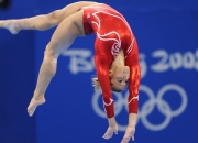 开云官网-岭南虎啸震丹佛，广东队绝杀掘金，福克斯高光时刻铸就经典