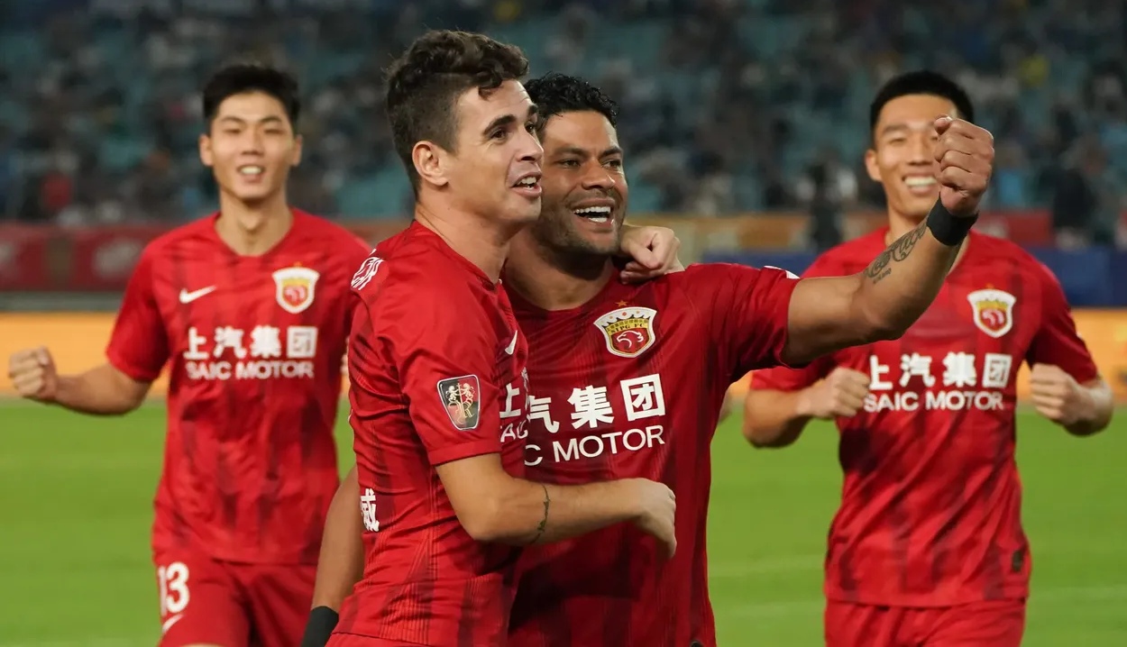 中超联赛收官战：广州恒大与上海上港上演激烈对决，谁能笑到最后？的简单介绍