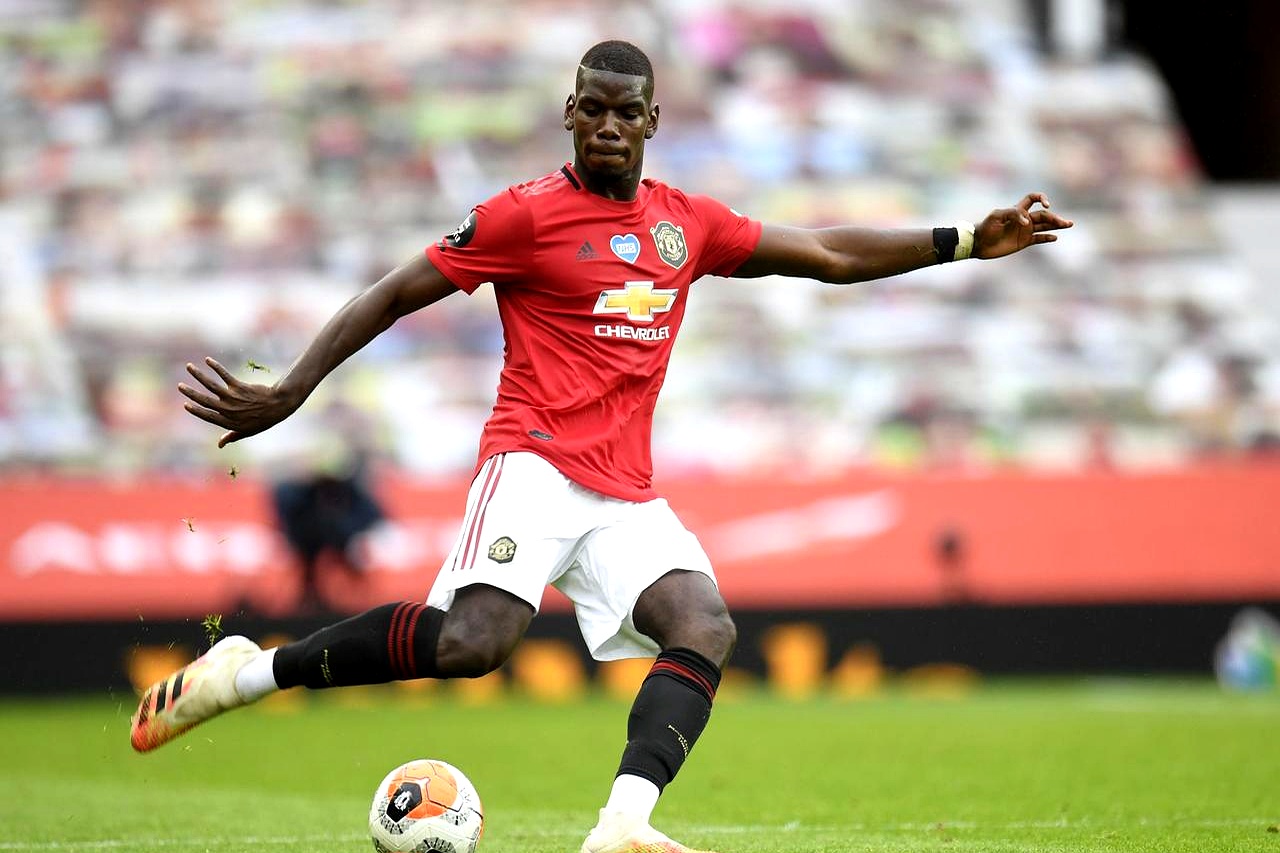 尤文强势巴萨，博格巴制霸全场