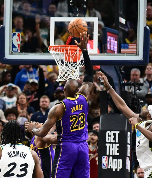 公牛绝地反击马刺,浓眉一己之力扛起全队的简单介绍 公牛绝地反击马刺,浓眉一己之力扛起全队的简单介绍