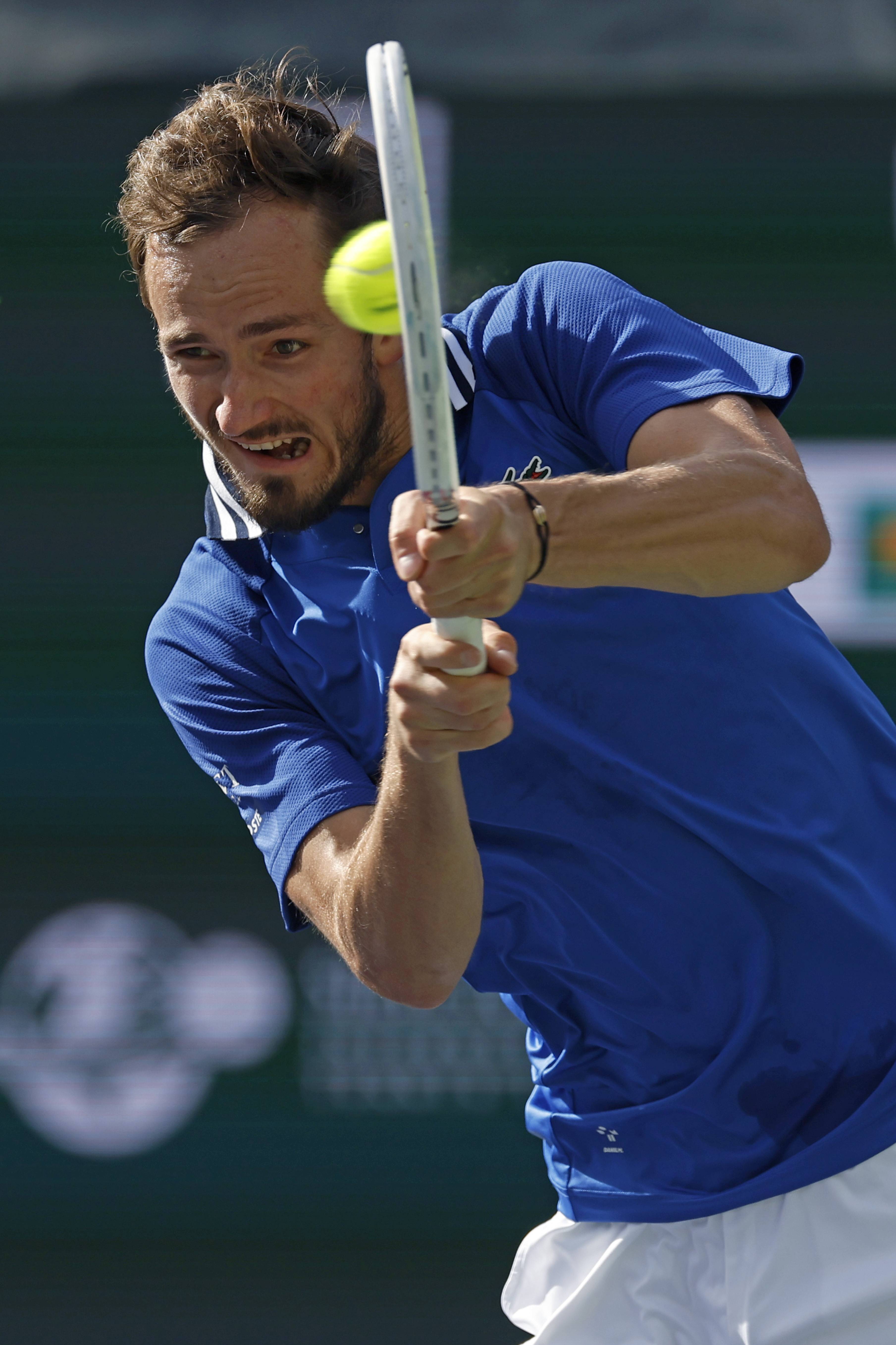 包含西班牙网球队险胜日本网球队,梅德韦杰夫统治全场的词条 包含西班牙网球队险胜日本网球队,梅德韦杰夫统治全场的词条