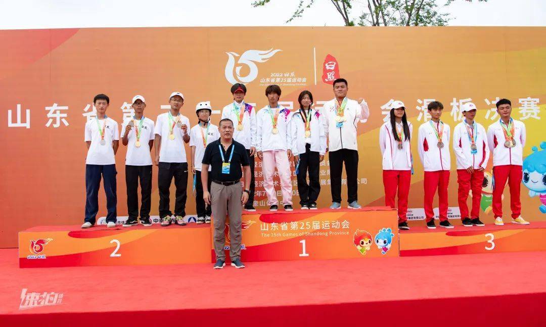 激烈对决向我们走来,期待更多精彩 激烈对决向我们走来,期待更多精彩