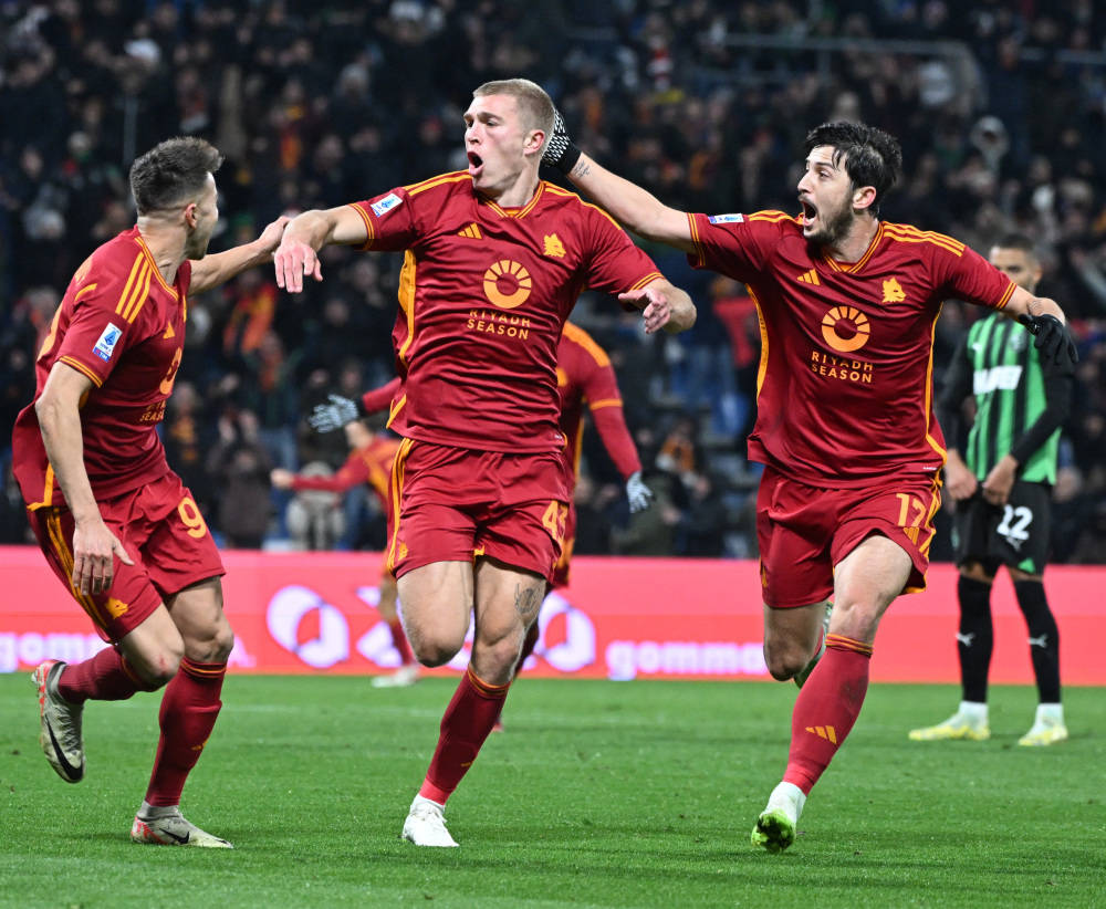 包含罗马主场连胜,球迷为球队加油助威的词条 包含罗马主场连胜,球迷为球队加油助威的词条