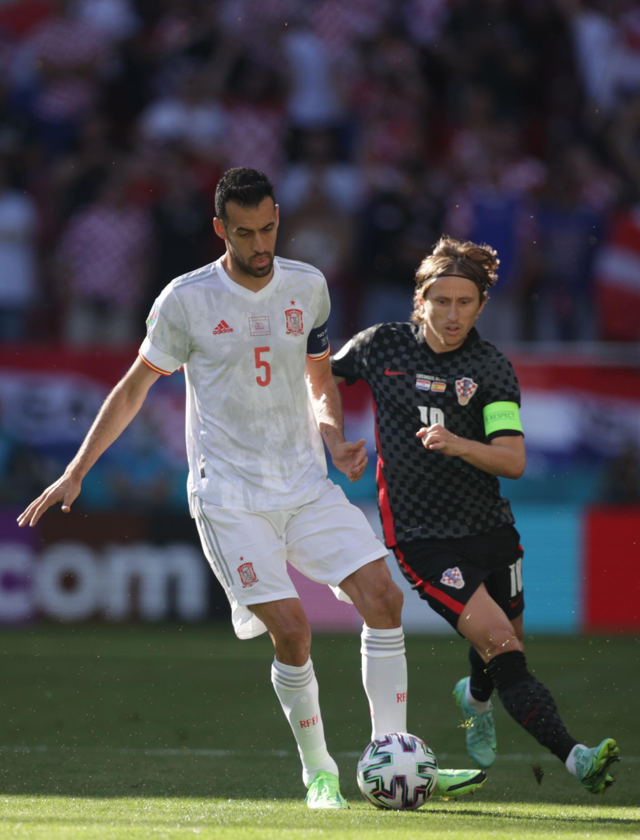 格陵兰队在欧锦赛预选赛中取得胜利,晋级实至名归的简单介绍 格陵兰队在欧锦赛预选赛中取得胜利,晋级实至名归的简单介绍