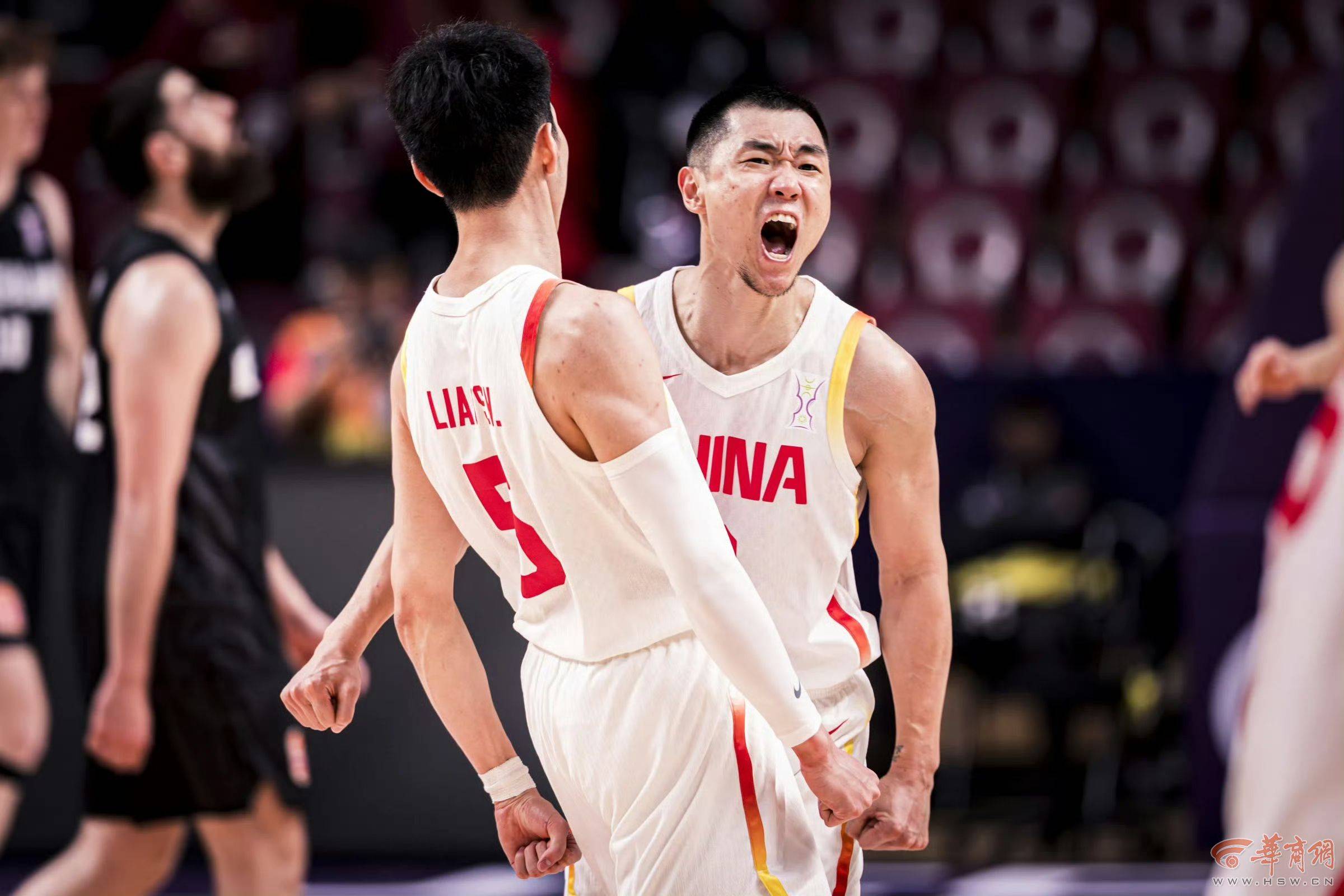 中国男篮爆冷希腊男篮，布克一己之力扛起全队的简单介绍