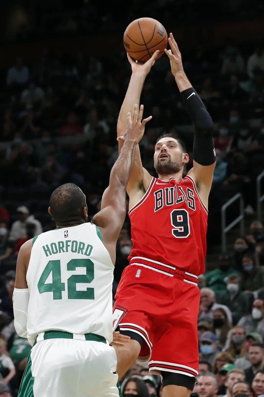 关于太阳力克江苏队，德罗赞统治全场的信息