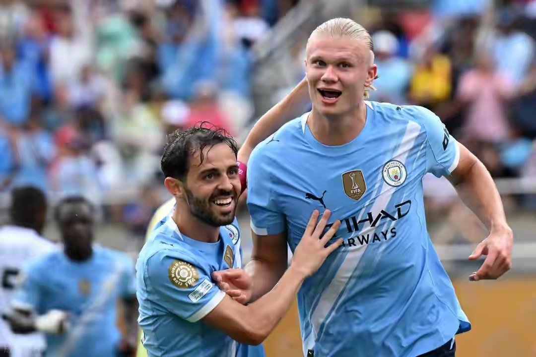 曼城逆转奥地利，卡瓦哈尔统治全场