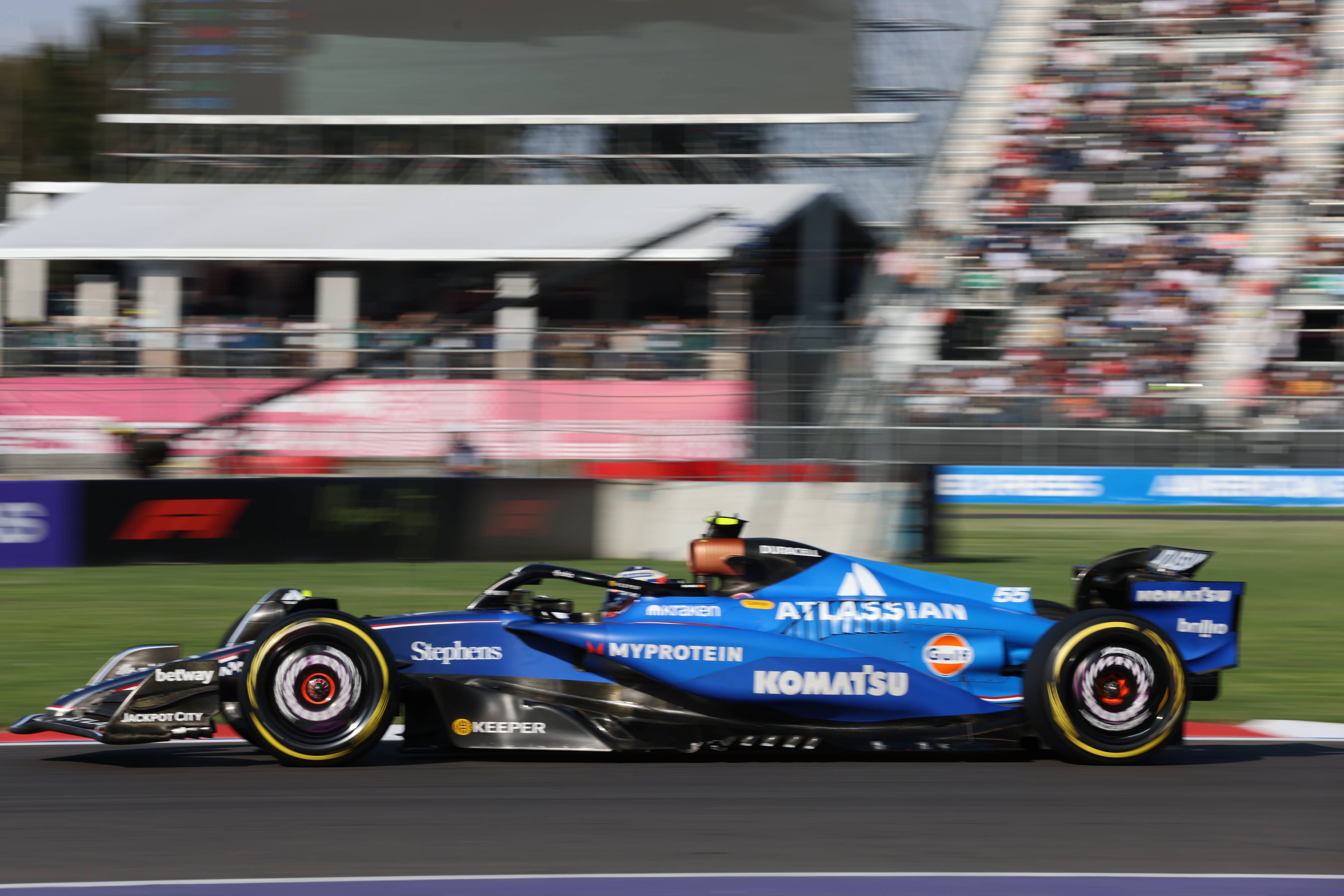 包含哈斯车队碾压威廉姆斯，皮亚斯特里惊艳四座的词条