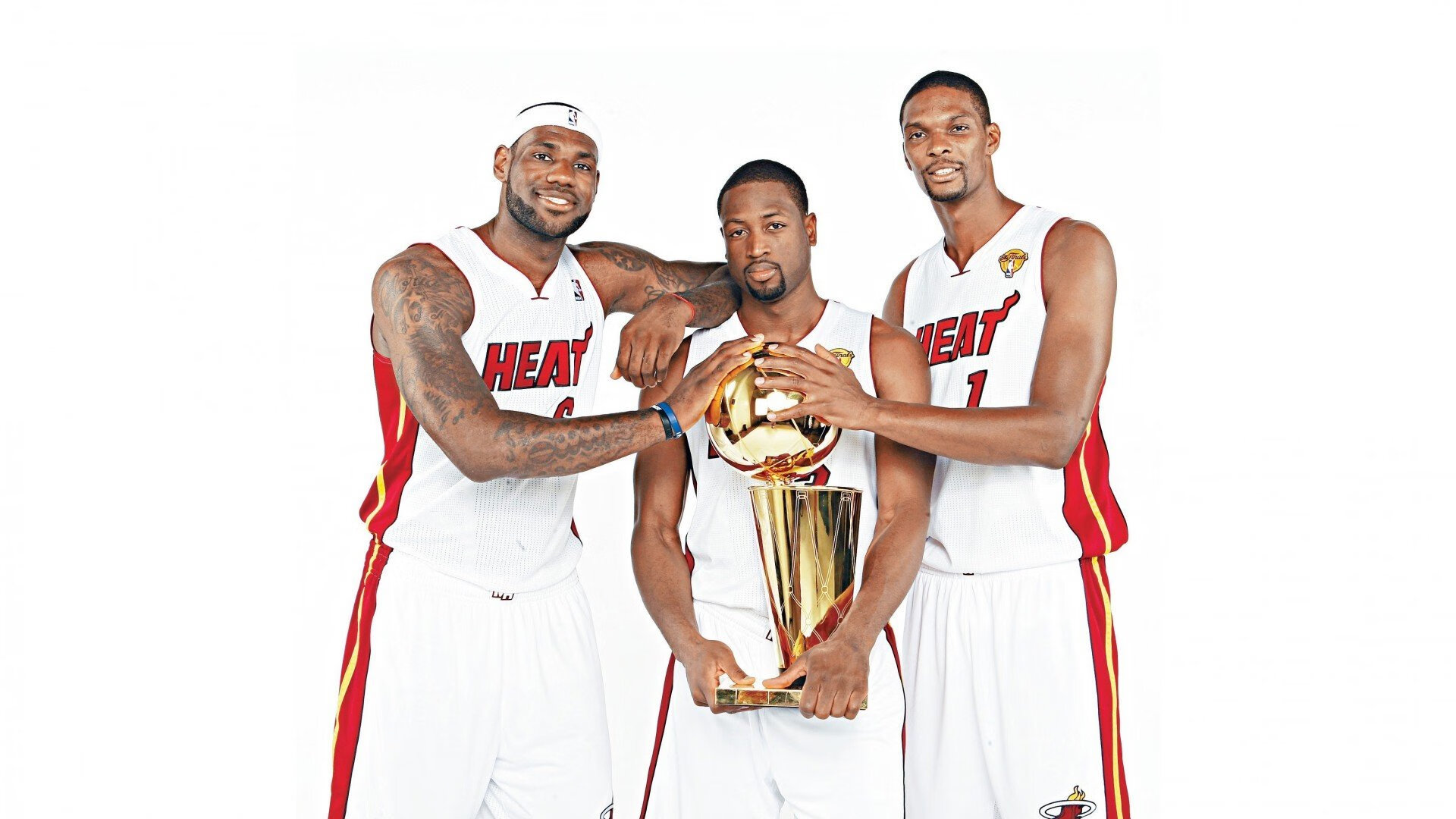 绿茵与硬木，当意甲焦点战遇见马刺关键突围