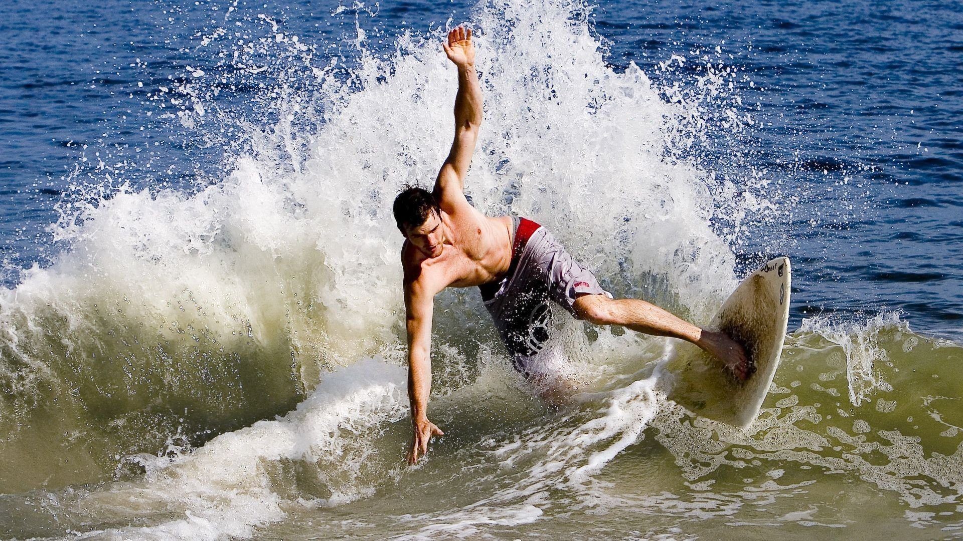 德甲争冠战之夜，莫德里奇让比赛提前失去悬念